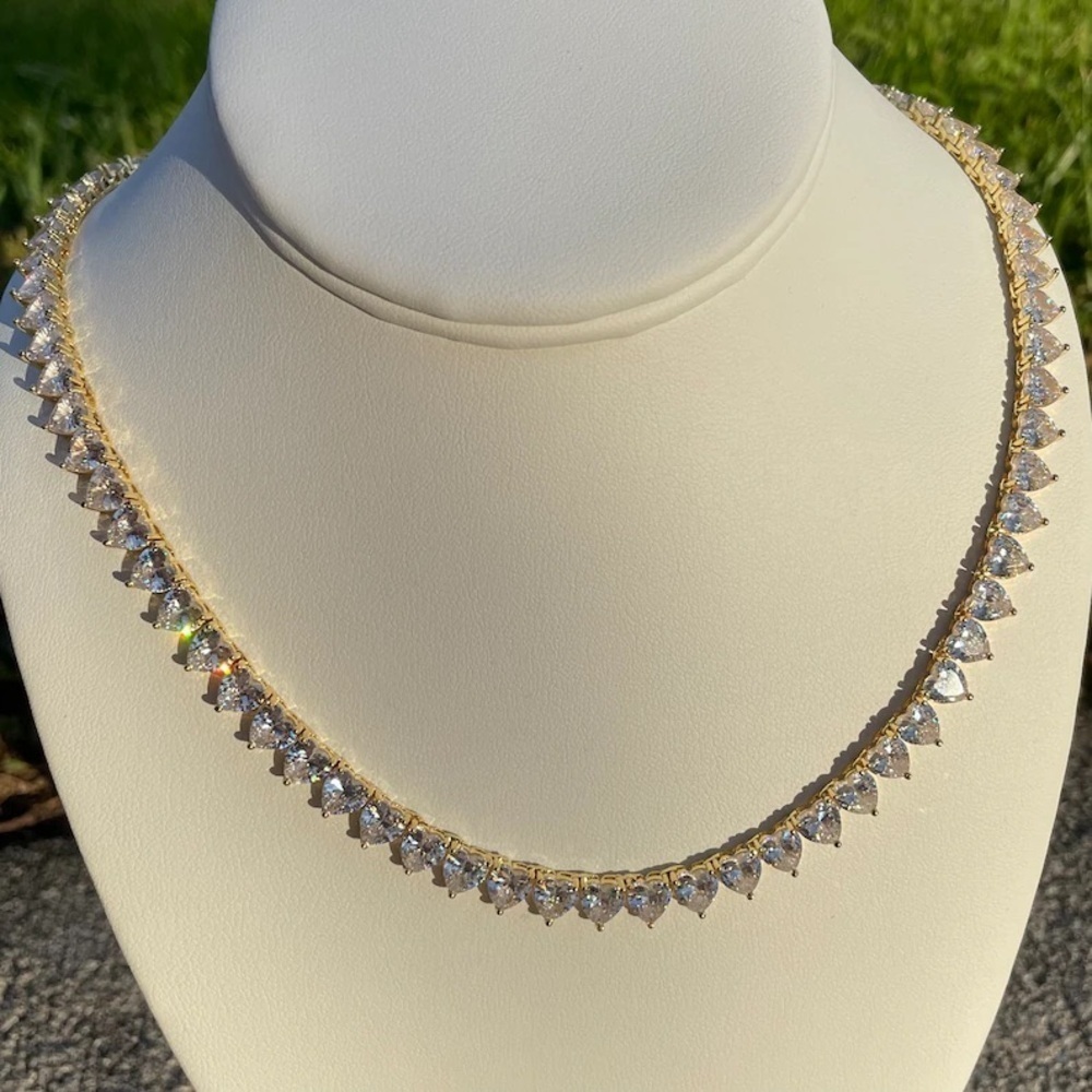 Gold heart tennis chain 16in - Picture 3 of 4